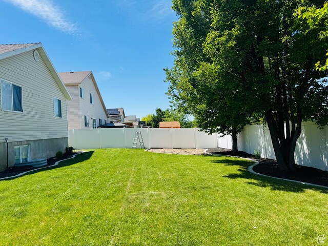 2552 W 2025 N, Clinton, UT 84015 - view of yard