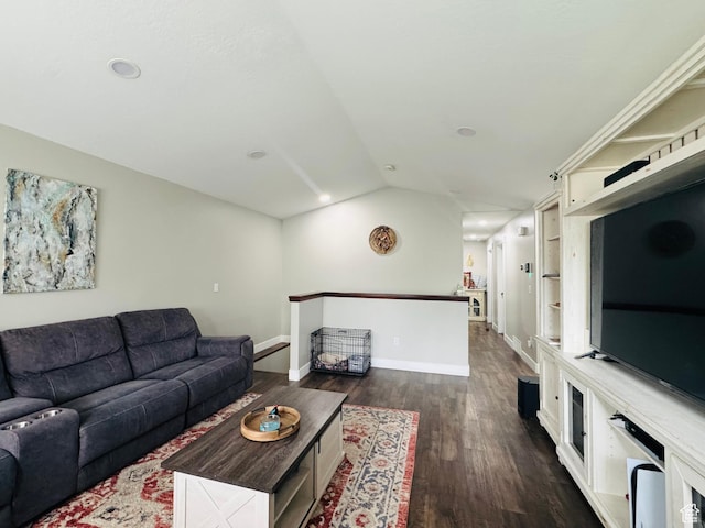 2552 W 2025 N, Clinton, UT 84015 - living area featuring vaulted ceiling, dark wood-type flooring, baseboards, and recessed lighting
