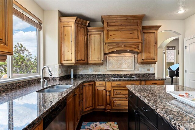 14248 Tumbleweed Way, Draper, UT 84020 - kitchen with appliances with stainless steel finishes, a sink, and healthy amount of natural light