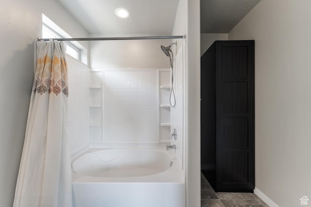 2956 S Willow Creek Dr, Saratoga Springs, UT 84045 - full bathroom featuring shower / tub combo, baseboards, and recessed lighting