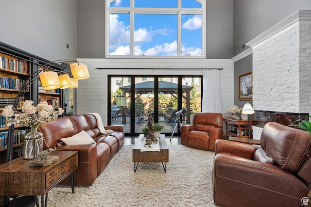 2204 N Bridge Water Rd, Cedar City, UT 84721 - living room with a towering ceiling