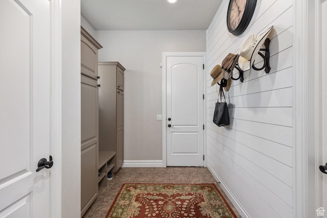 2204 N Bridge Water Rd, Cedar City, UT 84721 - mudroom featuring baseboards, tile patterned flooring, and recessed lighting