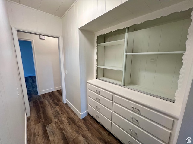 144 S 100 W, Tremonton, UT 84337 - hallway with dark wood-style flooring, baseboards, and crown molding