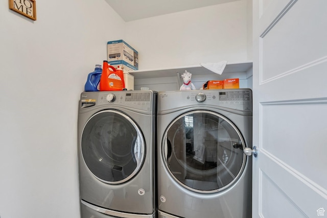 10394 S Crow Wing Dr, South Jordan, UT 84009 - laundry area with washer and dryer