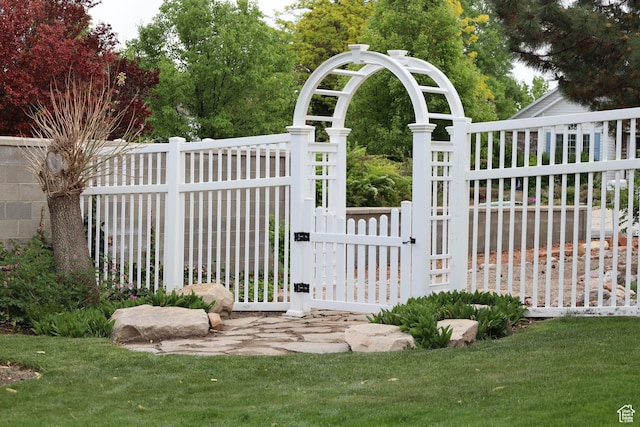 5208 W Case Rd, West Jordan, UT 84081 - view of gate
