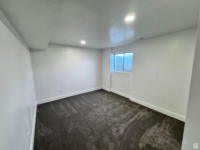 5135 W 4170 S, West Valley City, UT 84120 - unfurnished room featuring dark carpet, baseboards, and recessed lighting