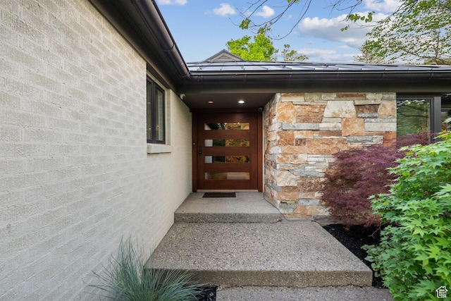 2067 E Pheasant Cir, Holladay, UT 84121 - entrance to property featuring stone siding