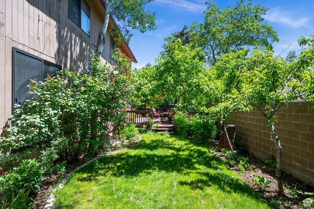 8848 S Willow Hills Ct, Sandy, UT 84093 - view of yard with a deck