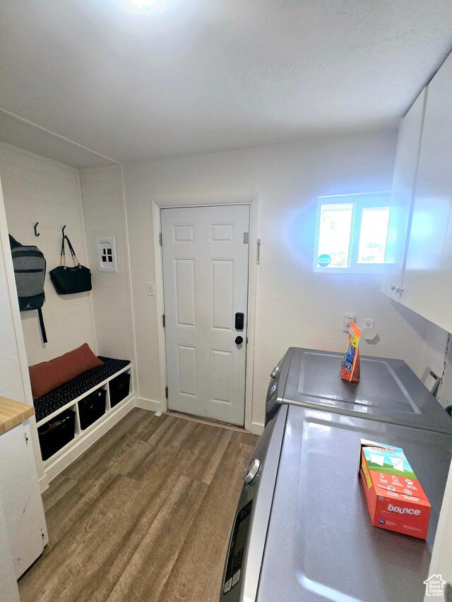 1191 N Geneva Rd, Provo, UT 84601 - mudroom with wood finished floors