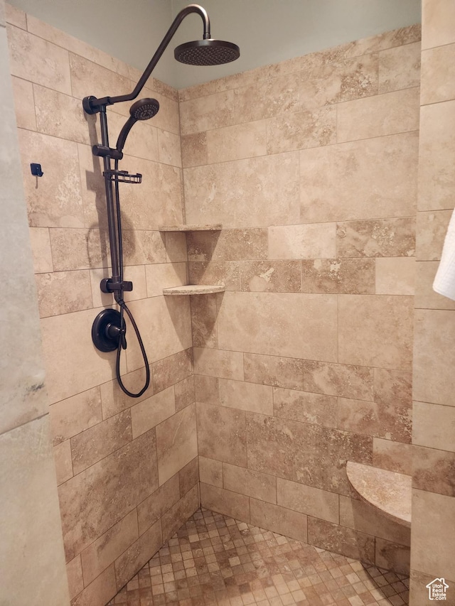 3288 W 2570 S, Hurricane, UT 84737 - full bathroom with tiled shower