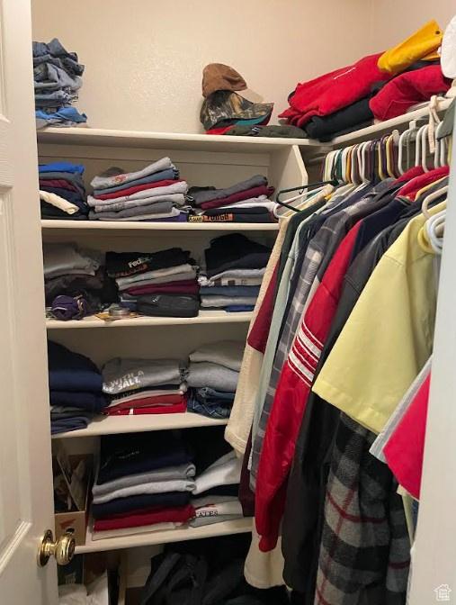 448 Alamo St, Chubbuck, ID 83202 - view of closet