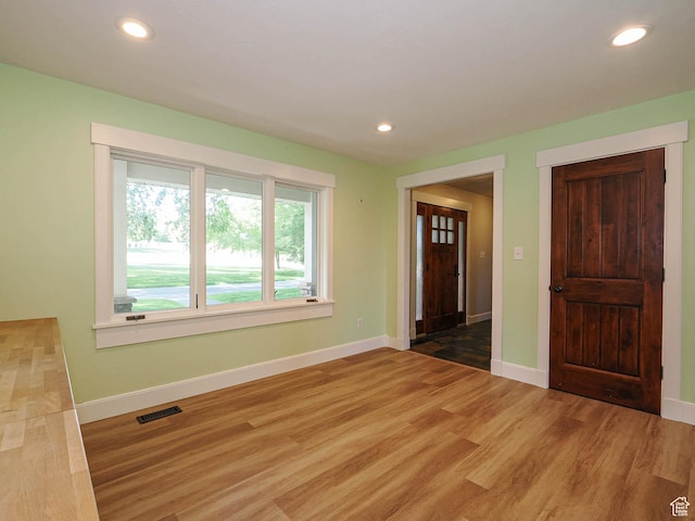 919 E 13800 S, Draper, UT 84020 - unfurnished room featuring light wood finished floors, recessed lighting, and baseboards
