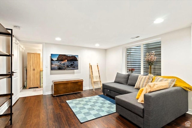5548 E Emigration Canyon Rd E, Salt Lake City, UT 84108 - living area with wood finished floors, recessed lighting, and baseboards