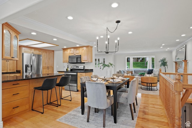 2592 S 50 W, Bountiful, UT 84010 - dining room featuring ornamental molding, light wood-type flooring, a chandelier, and recessed lighting