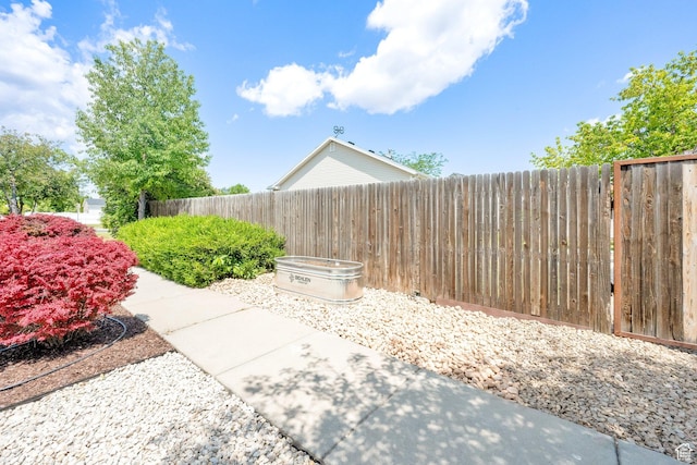 7215 S Aerie Hill Dr W, West Jordan, UT 84081 - view of yard