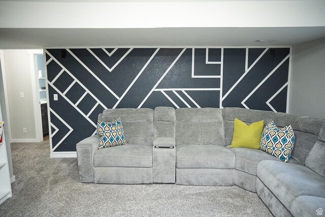 170 W 500 N, Wellsville, UT 84339 - living area featuring carpet and baseboards