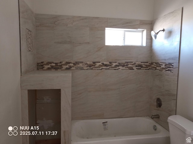 10960 N Anderson Way, Tremonton, UT 84337 - full bathroom featuring toilet and shower / tub combination