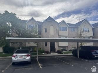 685 N 340 W, Orem, UT 84057 - view of covered parking lot