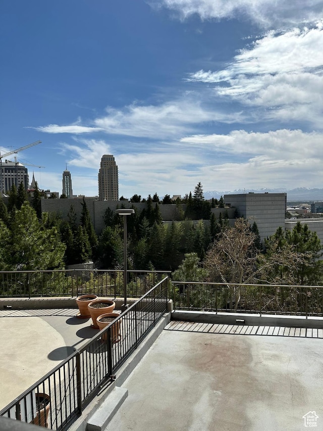 241 N Vine St E Unit 207W, Salt Lake City, UT 84103 - view of patio / terrace featuring a balcony