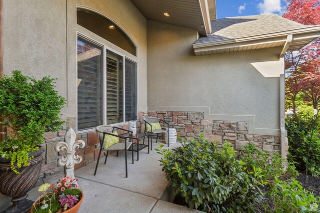 1744 E Burning Oak Dr, Draper, UT 84020 - view of patio / terrace