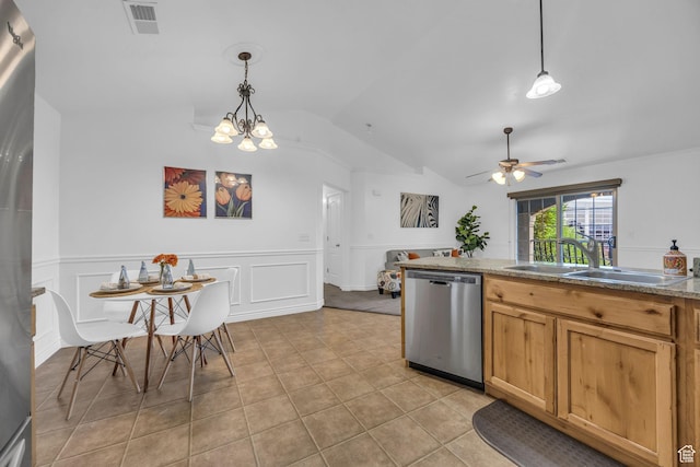 685 S 2220 W Unit 302, Pleasant Grove, UT 84062 - kitchen featuring appliances with stainless steel finishes, a sink, lofted ceiling, a ceiling fan, and decorative light fixtures
