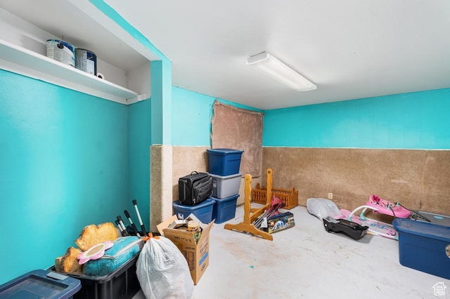 785 N Lauritzen St, Hildale, UT 84784 - view of storage room