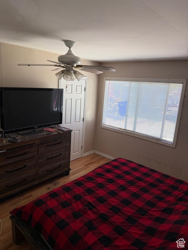 239 W Plum St, Grantsville, UT 84029 - bedroom featuring light wood finished floors and a ceiling fan