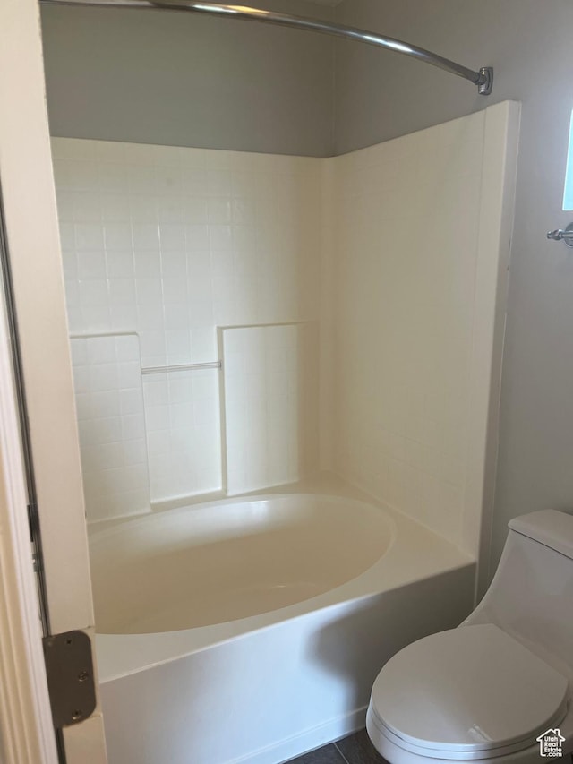 2027 W 2175 N, Lehi, UT 84043 - bathroom with toilet and bathing tub / shower combination