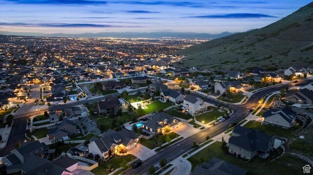 6688 W Buck Dr, Herriman, UT 84096 - view of property location with nearby suburban area and a mountainous background