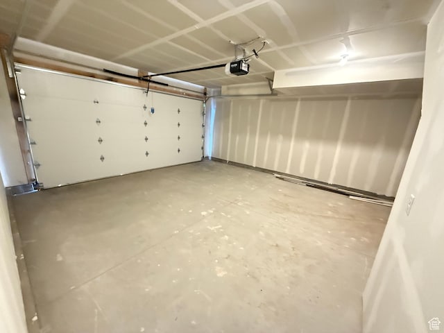3664 S 4600 W Unit 222, West Haven, UT 84401 - garage featuring a garage door opener