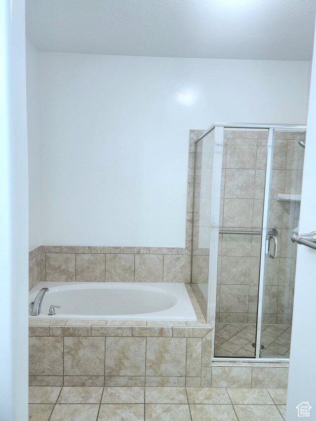 246 E Topspin Way, Lehi, UT 84043 - bathroom featuring a garden tub and a stall shower