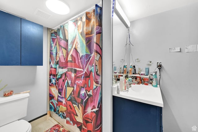 4825 S Burch Creek Dr E, South Ogden, UT 84403 - full bath with vanity, toilet, and curtained shower