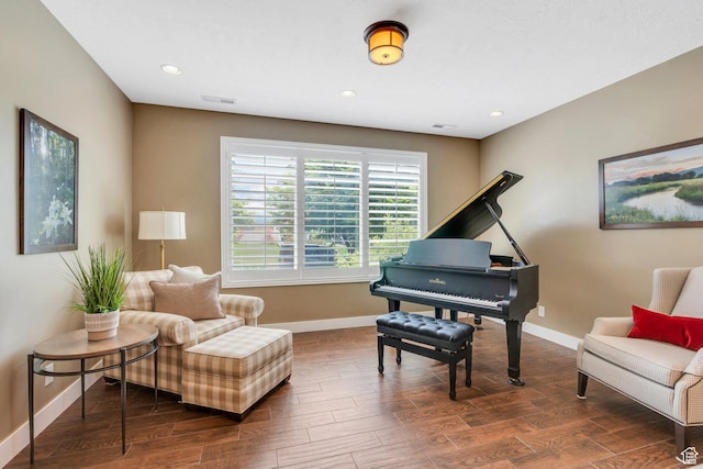 758 W 375 N, Springville, UT 84663 - sitting room featuring baseboards, dark wood-style flooring, and recessed lighting