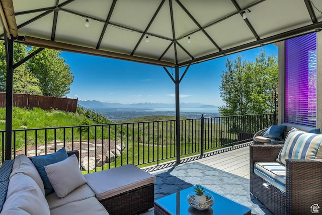 1804 E Longbranch Ct, Draper Ut Cnty, UT 84020 - balcony with outdoor lounge area and a water and mountain view