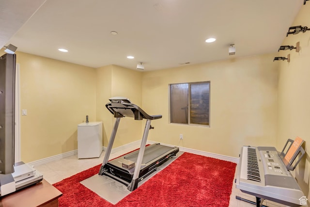1804 E Longbranch Ct, Draper Ut Cnty, UT 84020 - exercise room featuring recessed lighting, heating unit, and baseboards