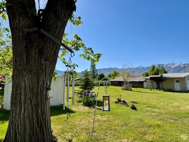 30 E 300 S, Fillmore, UT 84631 - view of grassy yard featuring a mountain view