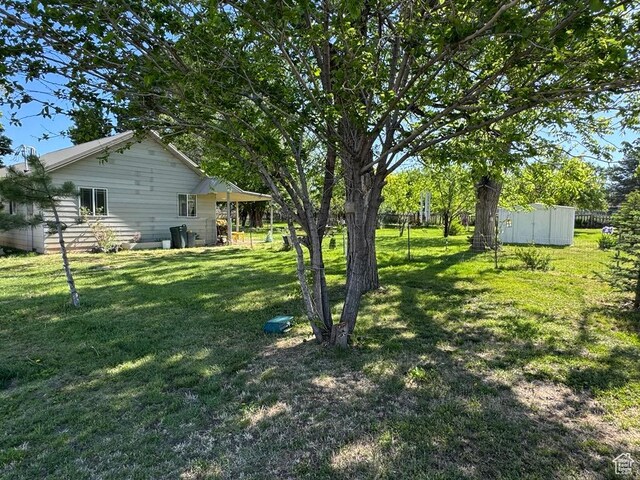 30 E 300 S, Fillmore, UT 84631 - view of yard featuring an outbuilding