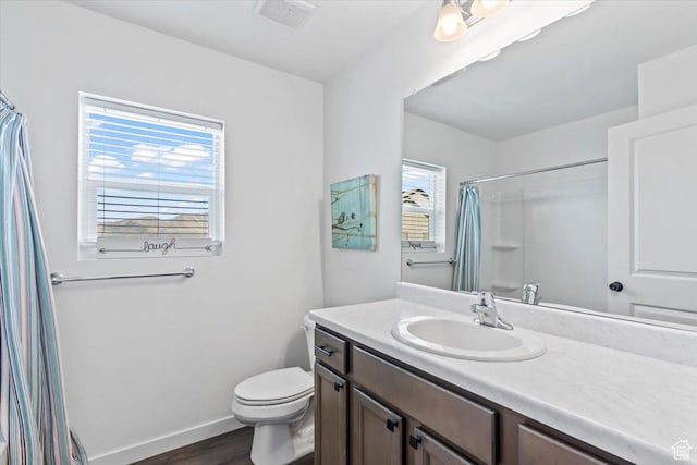 742 E Stonebriar Dr, Eagle Mountain, UT 84005 - bathroom featuring vanity, toilet, wood finished floors, a shower with shower curtain, and baseboards