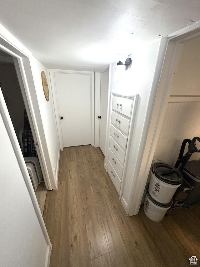 776 S Cherry Dr W, Orem, UT 84058 - corridor with light wood-type flooring