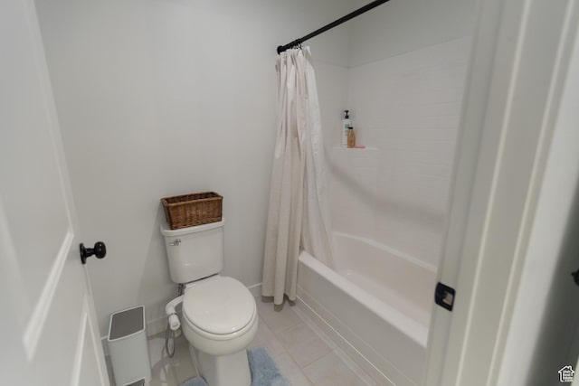 172 N 200 E, Salem, UT 84653 - full bath with toilet, tile patterned flooring, and shower / tub combo with curtain
