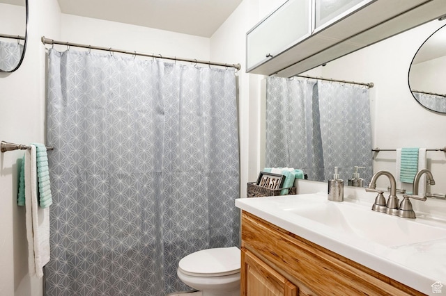 870 N 160 W Unit 3, Orem, UT 84057 - full bath featuring toilet, vanity, and a shower with curtain