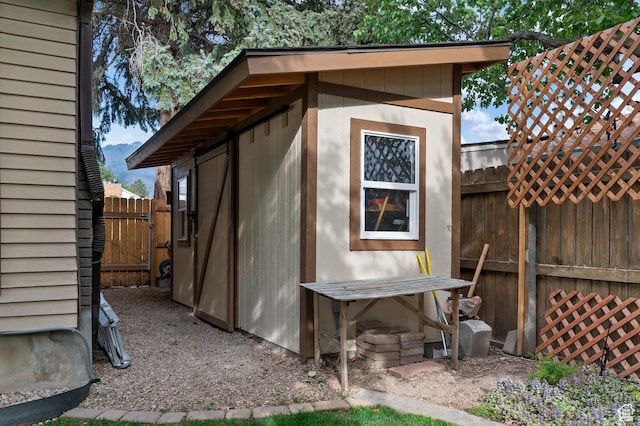 1616 E Waters Ln, Sandy, UT 84093 - view of outdoor structure featuring a gate