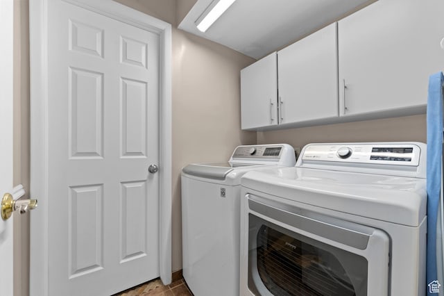 1616 E Waters Ln, Sandy, UT 84093 - laundry area with independent washer and dryer and cabinet space