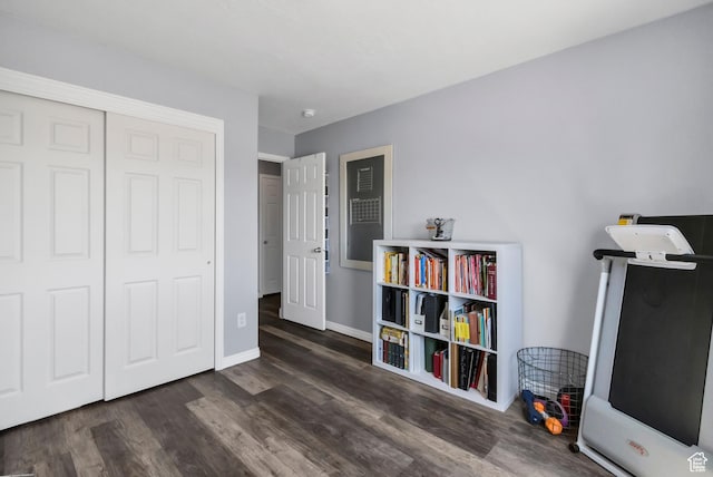 1038 N Plaza Dr, Richfield, UT 84701 - bedroom with wood finished floors, baseboards, and a closet