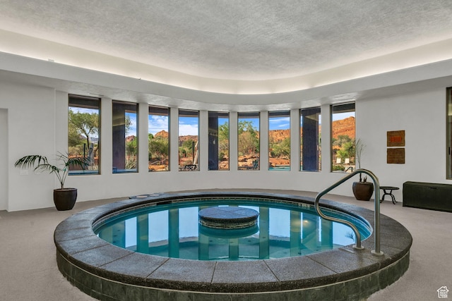 2549 W Sinagua Trl Unit 26, St George, UT 84770 - indoor pool featuring a hot tub