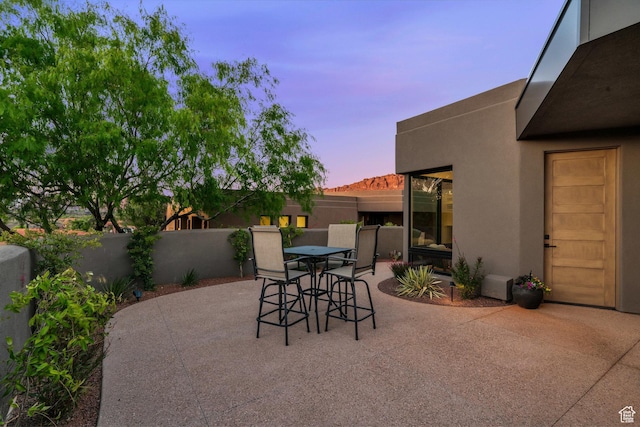 2549 W Sinagua Trl Unit 26, St George, UT 84770 - fenced backyard with a patio and outdoor dining area