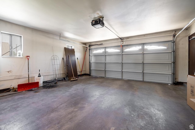 550 S 1500 W, Vernal, UT 84078 - garage featuring a garage door opener