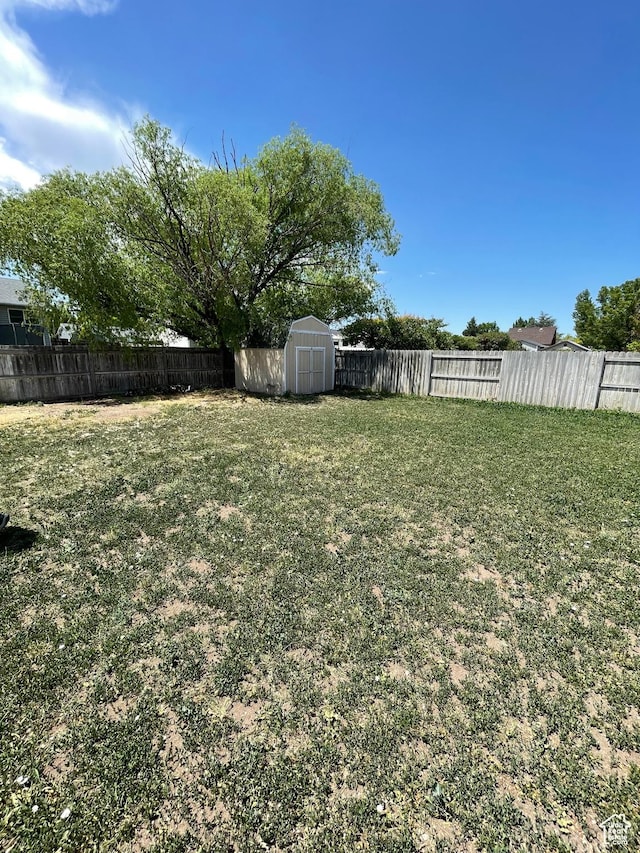 13778 S 2260 W, Riverton, UT 84065 - view of yard