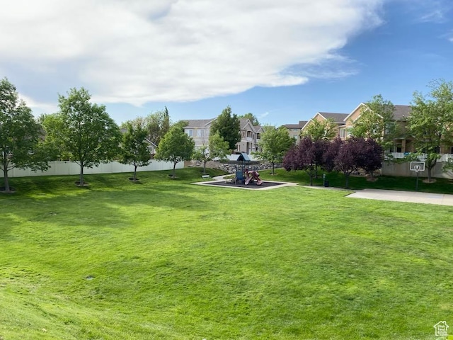 1052 S Canyon Meadows Dr Unit 4, Provo, UT 84606 - surrounding community with a residential view