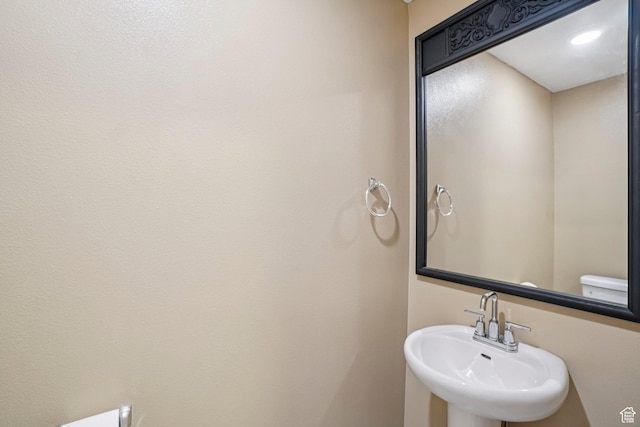 802 E 580 N, Tooele, UT 84074 - bathroom featuring a sink